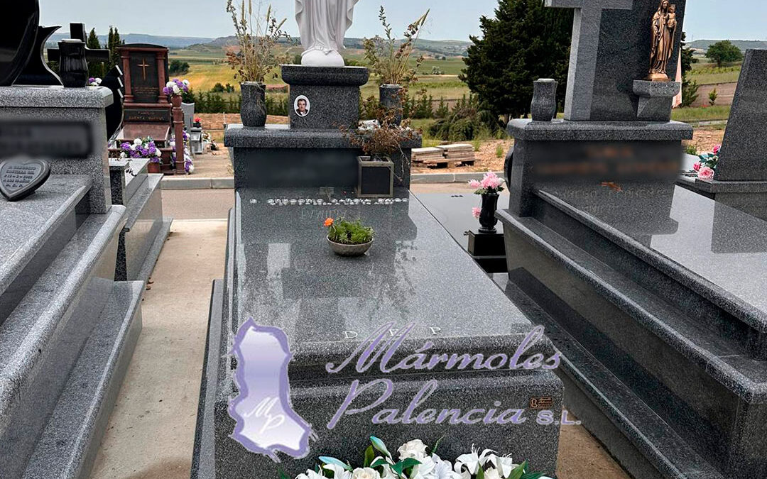 Panteón Granito negro ochavo especial macizo Roa de Duero