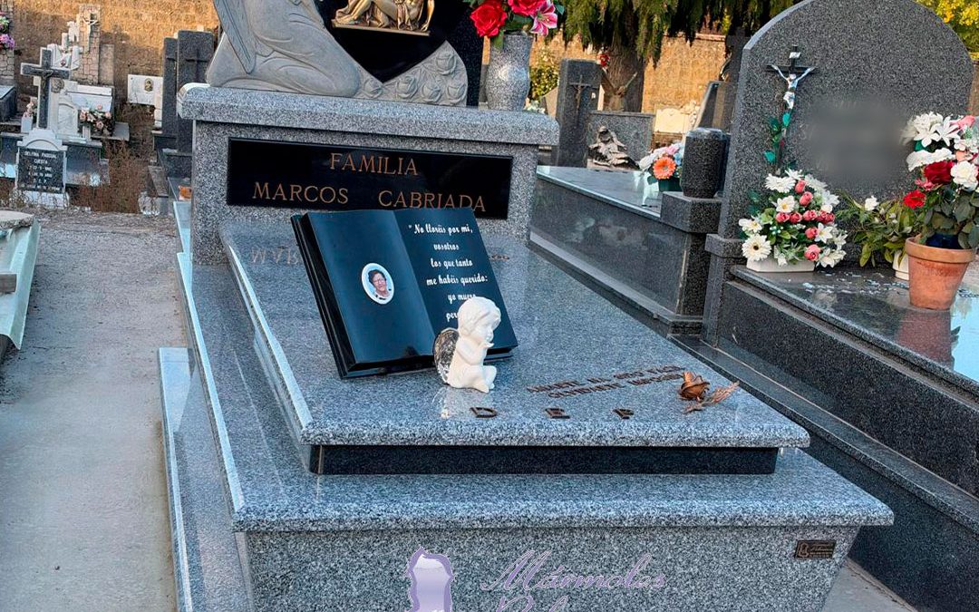 Panteón en Canicosa de La sierra